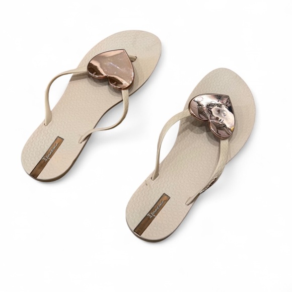 Ipanema - Elegant Light Pink, Heart Sandals - Picture 1 of 5